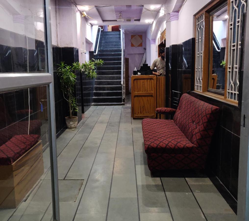 Hotel Vip Udaipur Bagian luar foto