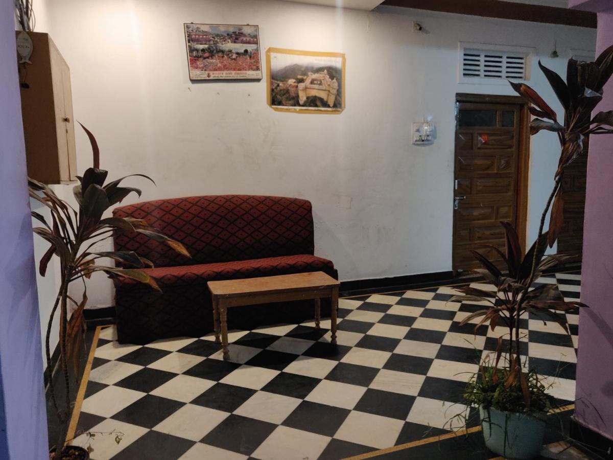 Hotel Vip Udaipur Bagian luar foto