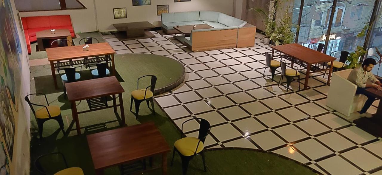 Hotel Vip Udaipur Bagian luar foto
