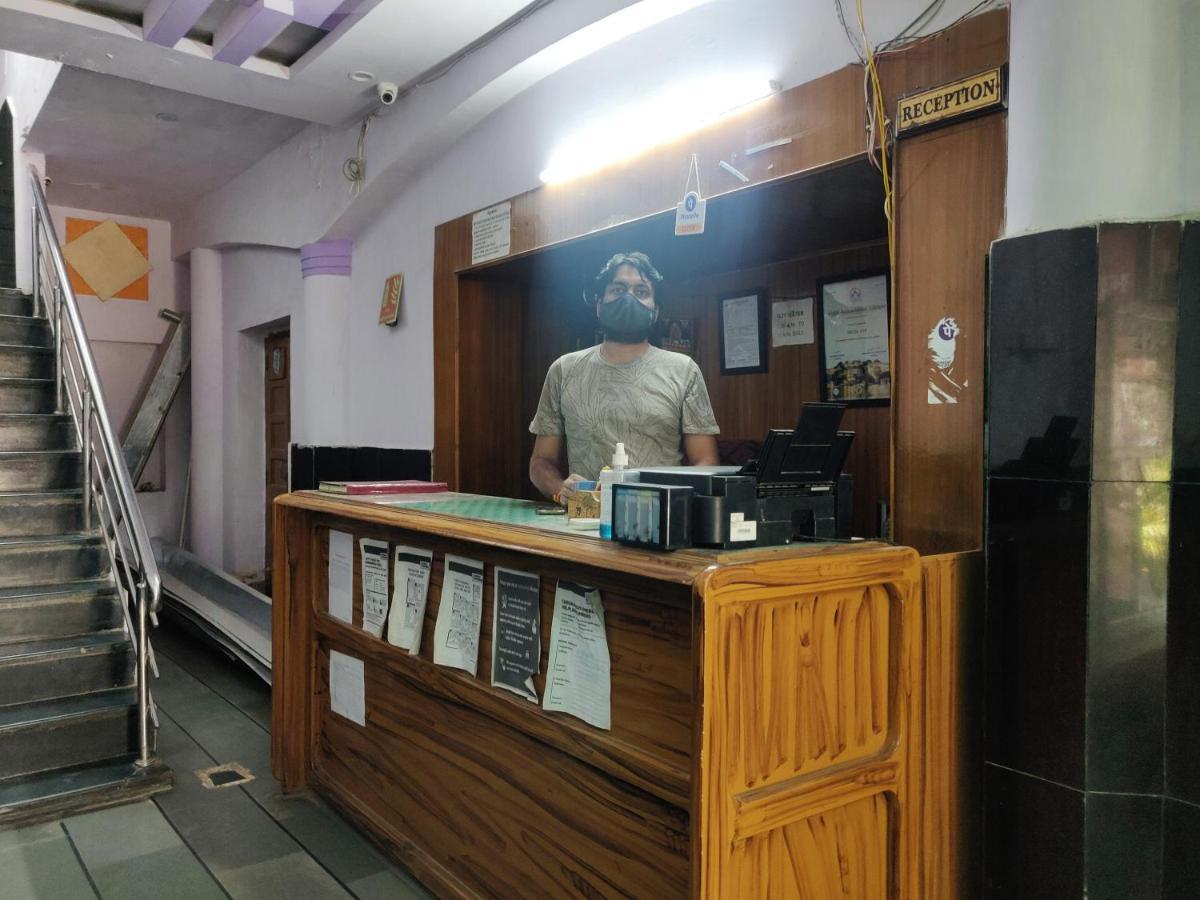 Hotel Vip Udaipur Bagian luar foto