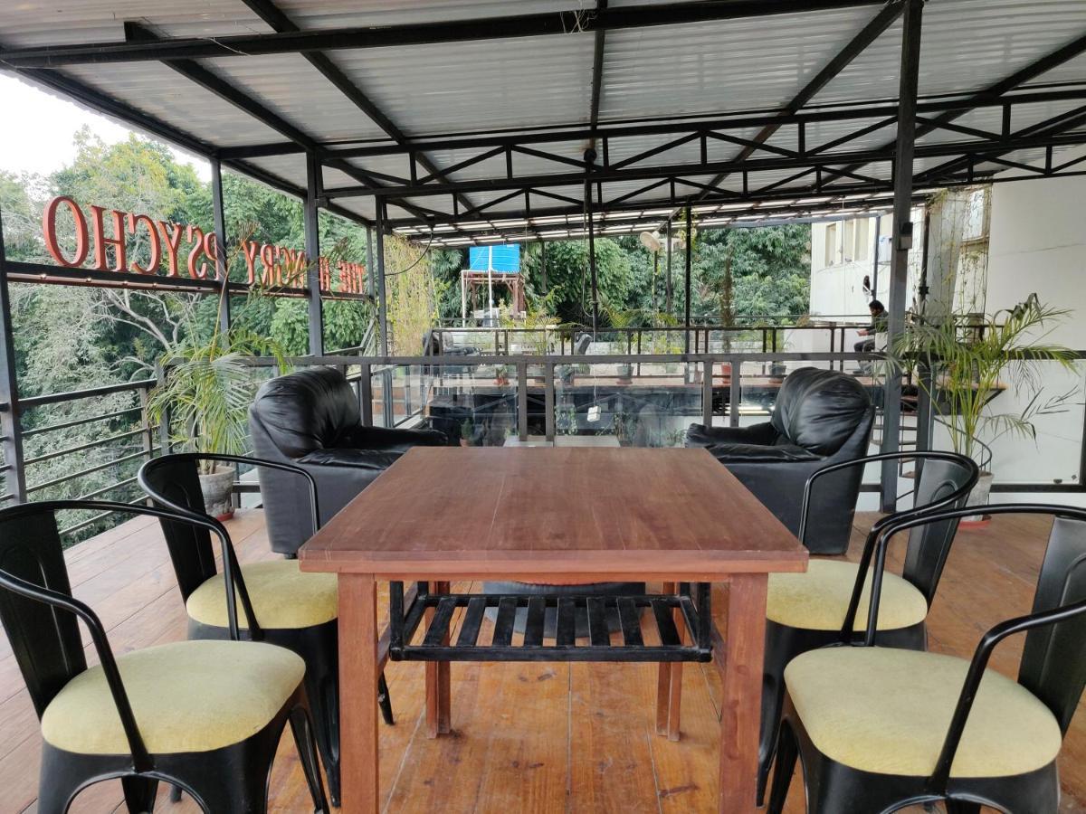 Hotel Vip Udaipur Bagian luar foto