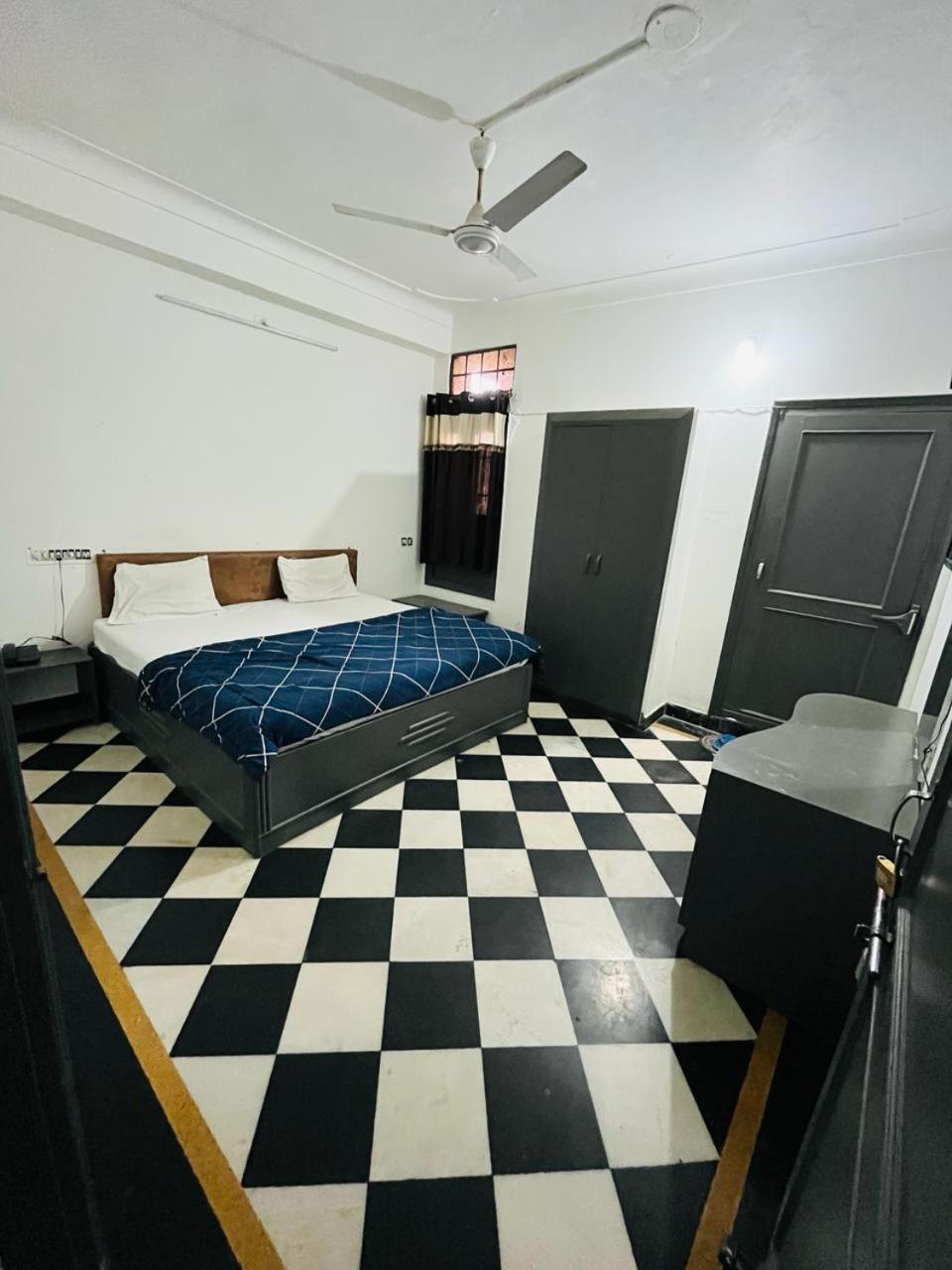 Hotel Vip Udaipur Bagian luar foto