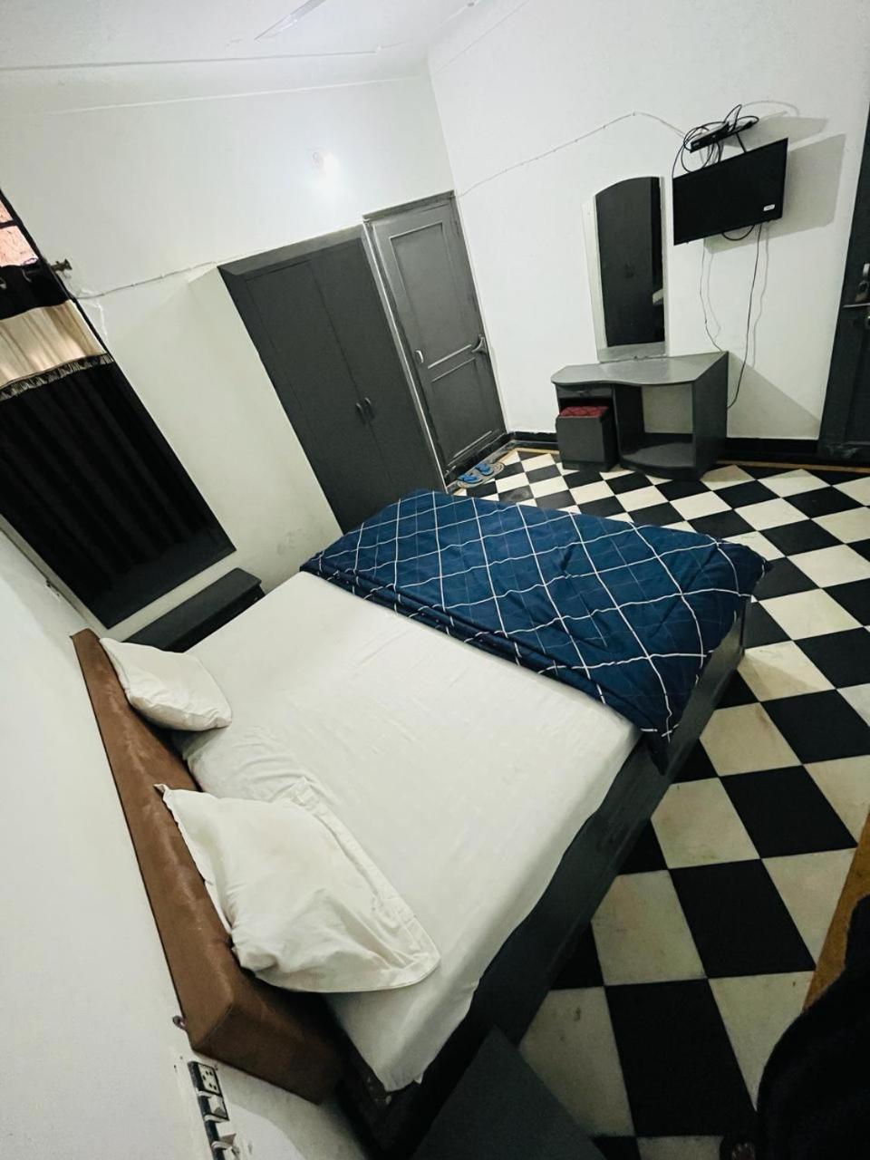 Hotel Vip Udaipur Bagian luar foto